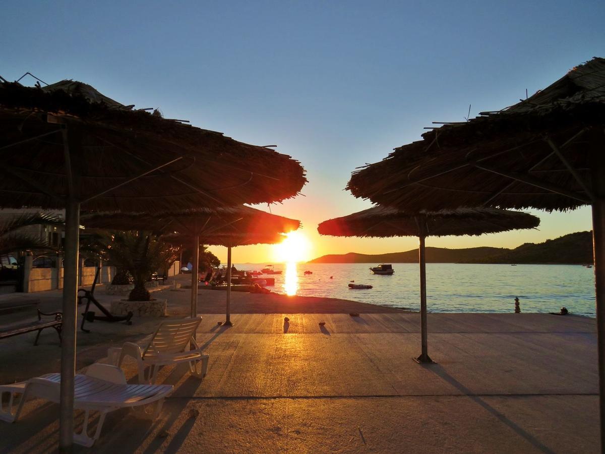 Apartments Villa Ante Grebaštica Buitenkant foto