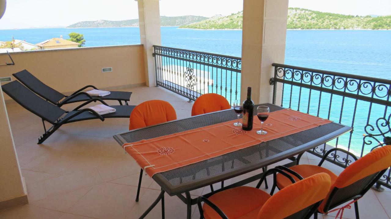 Apartments Villa Ante Grebaštica Buitenkant foto